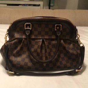Louis Vuitton Trevi pm